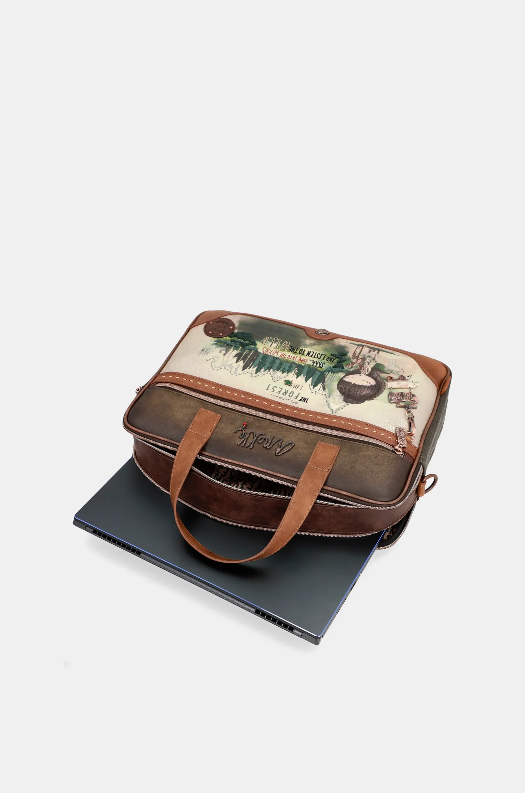 Le titulaire du document à double compartiment forestier – Image 9