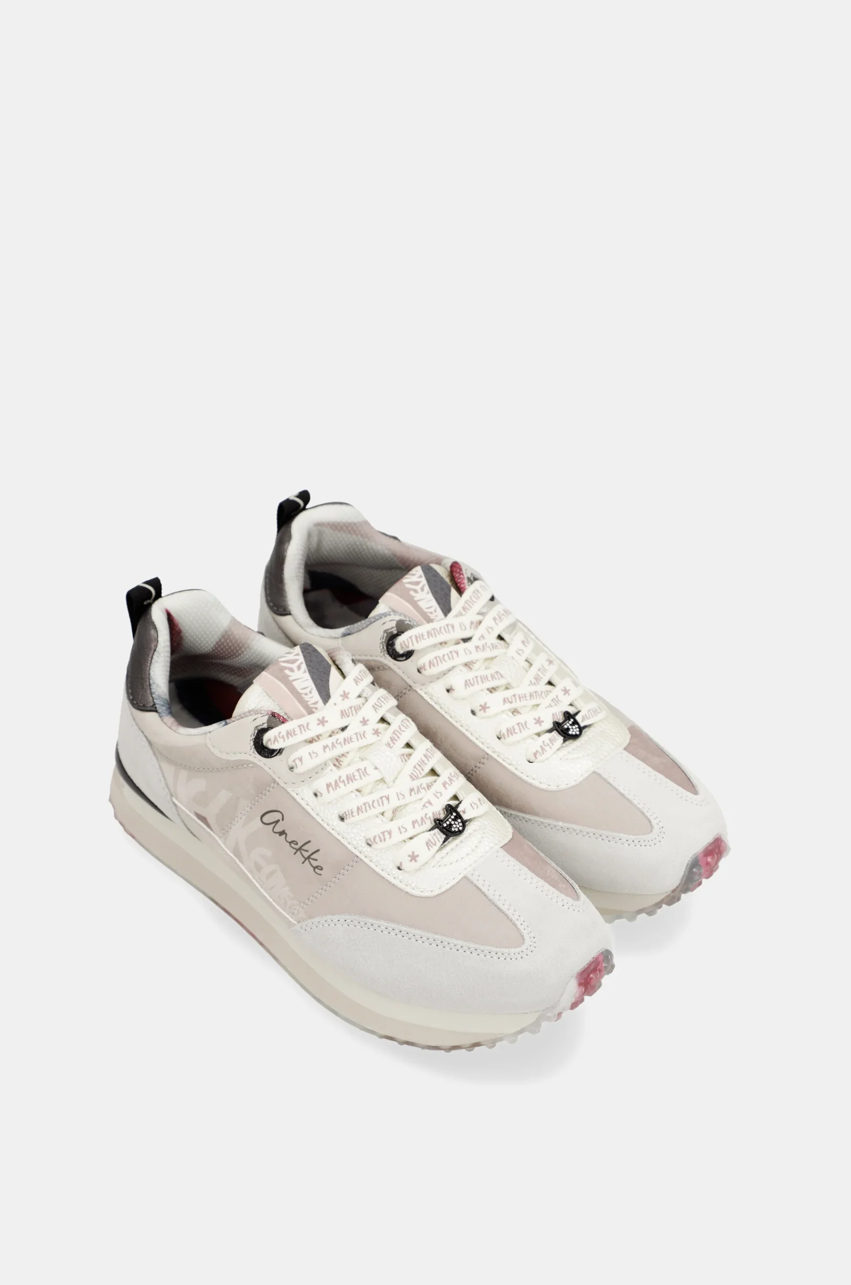 Sneakers blancs – Image 2