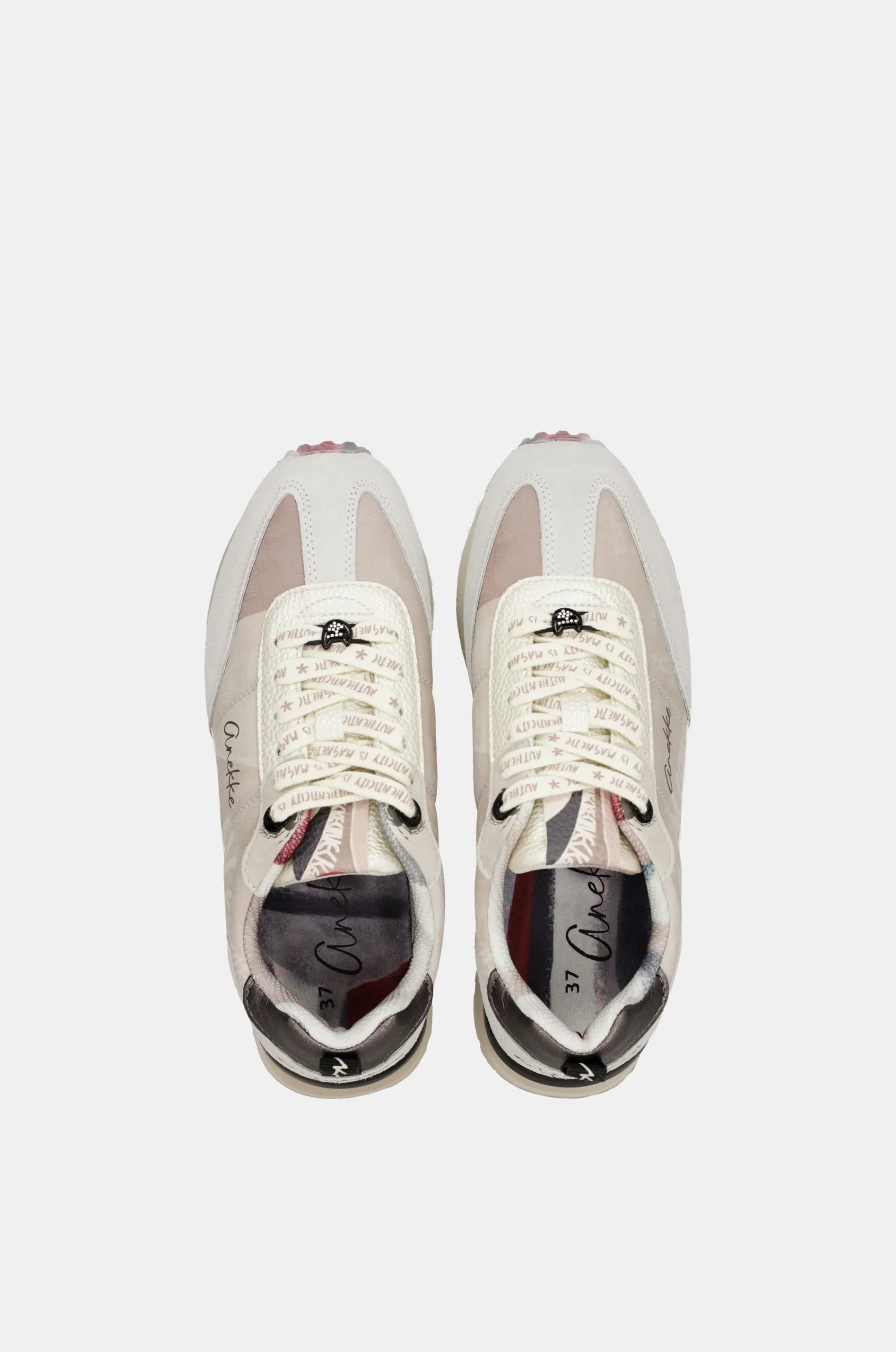 Sneakers blancs – Image 7