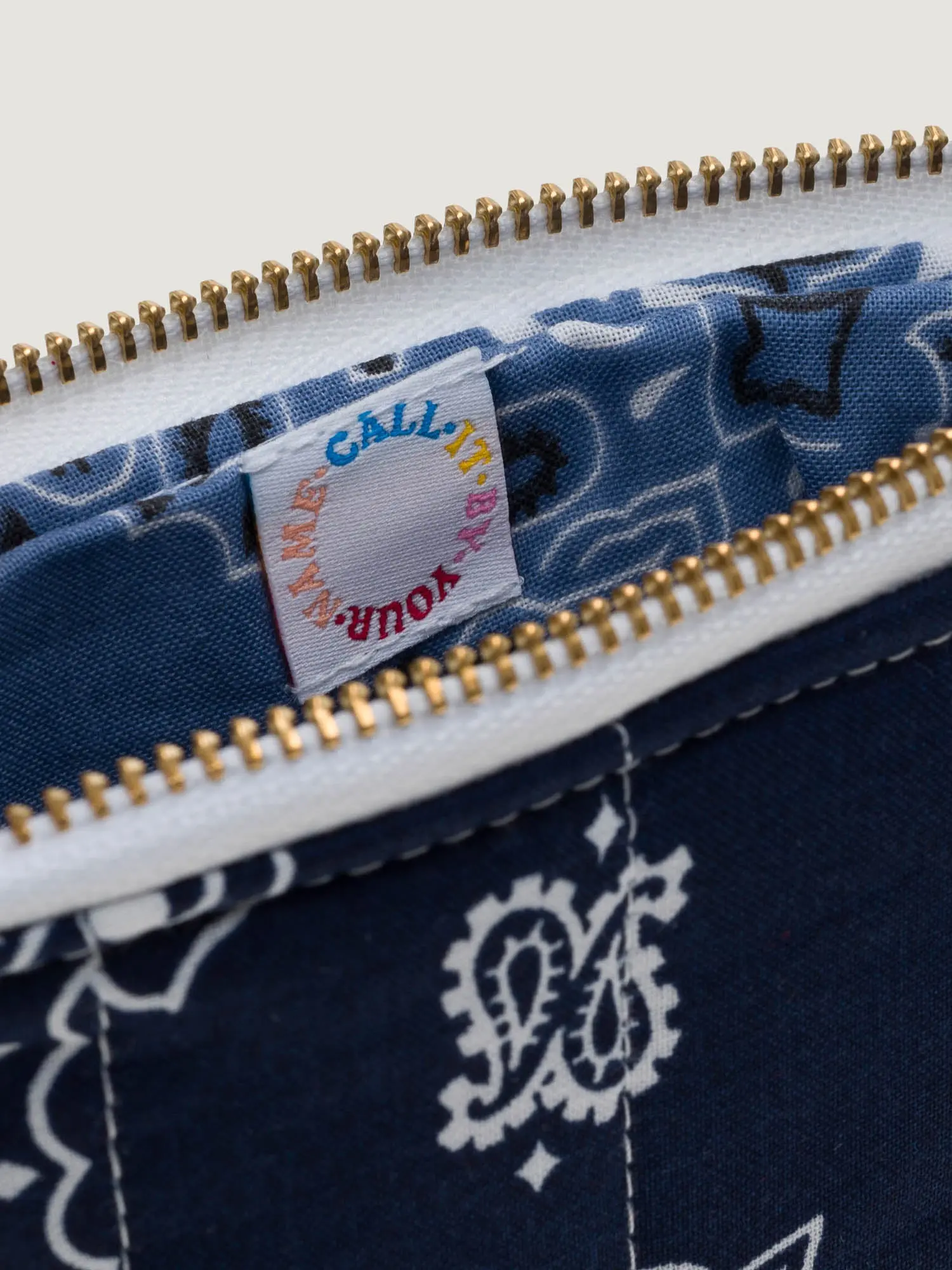 Mini Pochette Zippée Matelassée - CHAMPIGNON - Navy / Chambray – Image 5