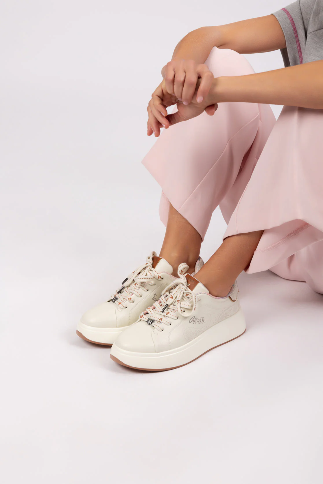 Baskets Peace & Love, blanc – Image 2