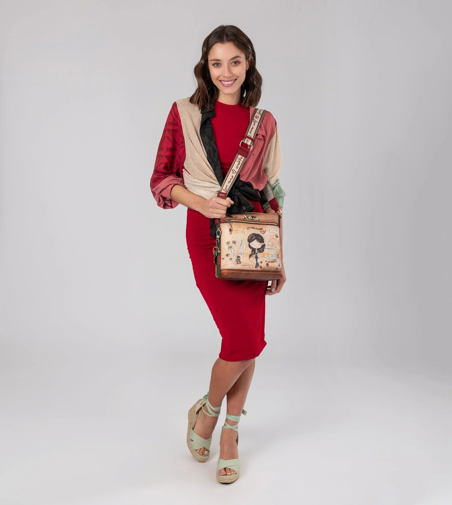 Sac bandoulière carré camel Peace & Love – Image 2