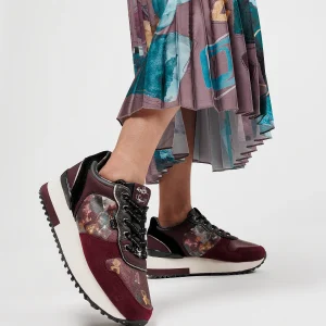 Baskets compensées bordeaux imprimé