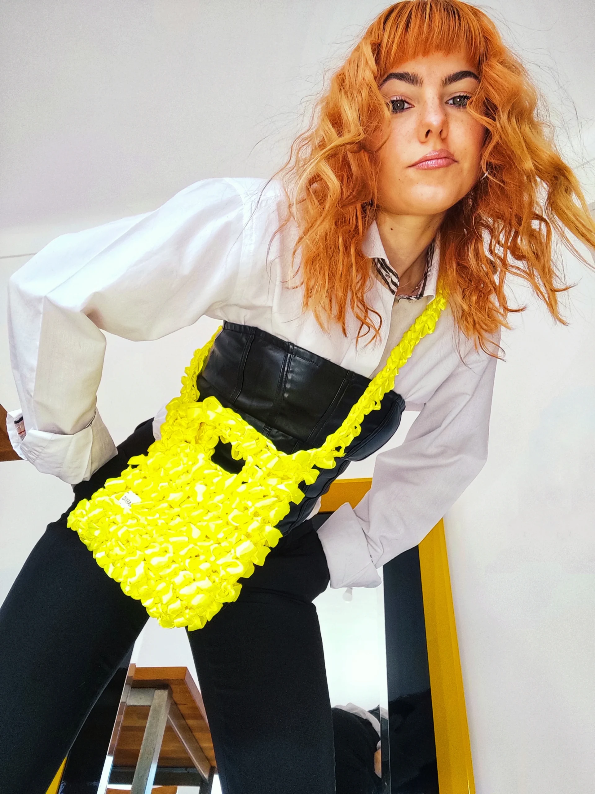 Amarillo - Sac satin bandoulière femme – Image 2