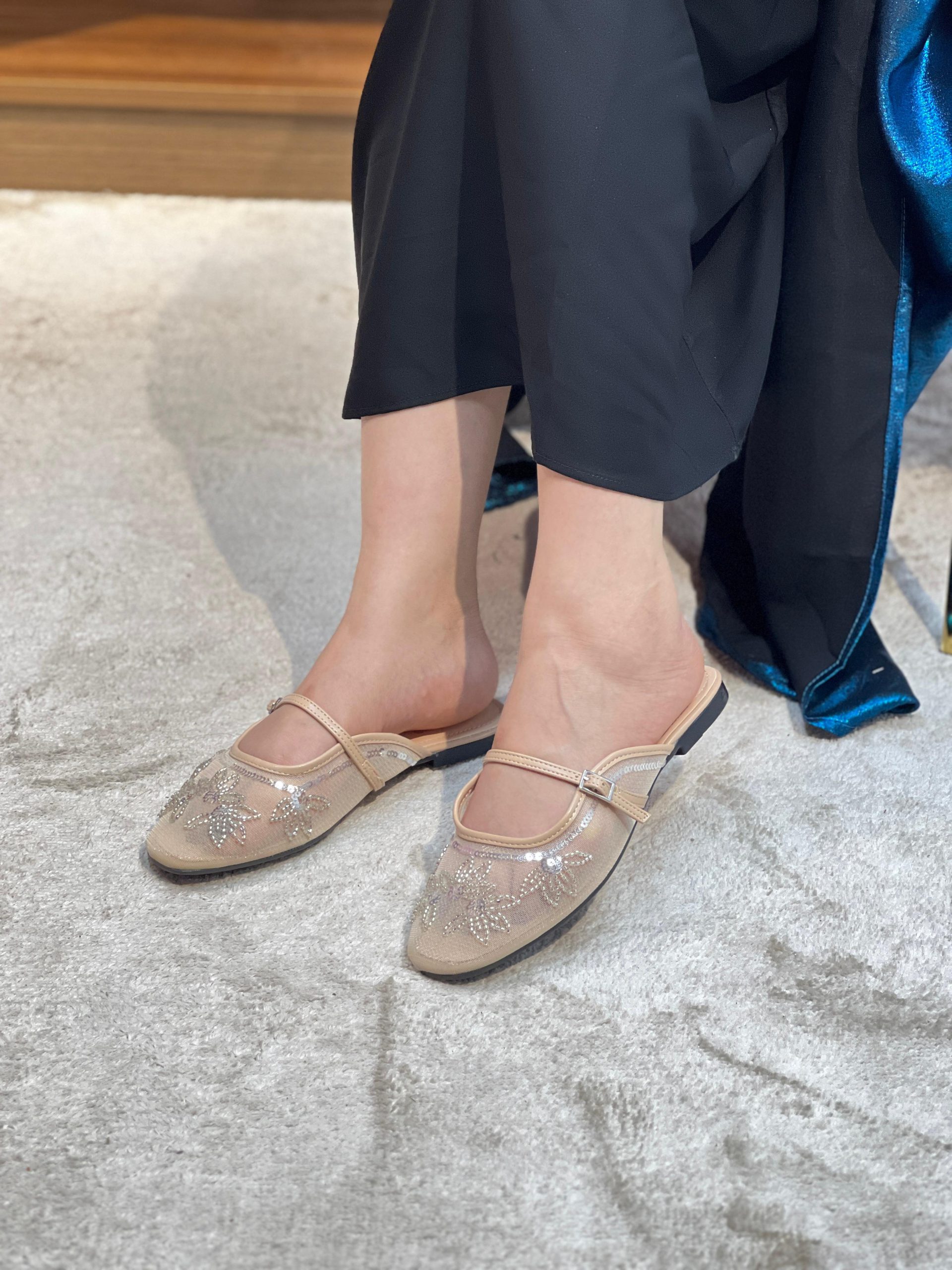 Babouche plates matière résille strassé – Image 6