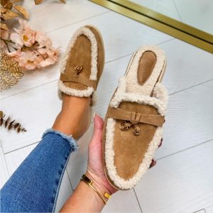 Babouche ouvertes à l'arrière