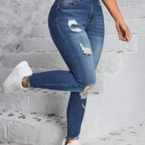 Jean femme skinny taille haute avec détails usés