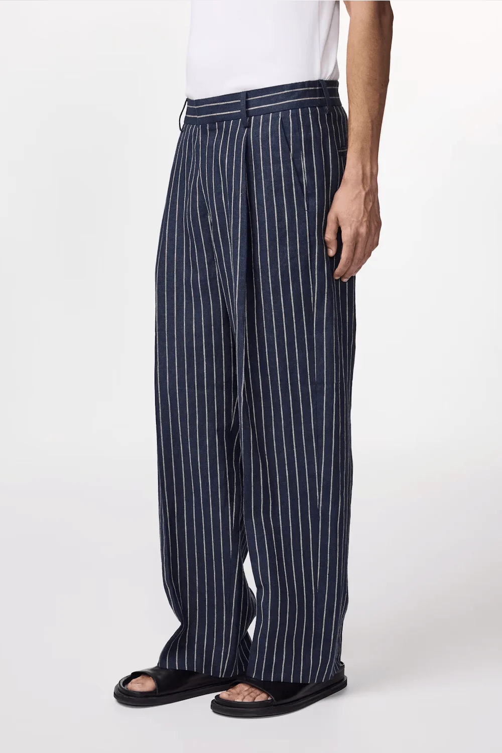 Pantalon NN07 - Kay Relaxed Fit Linen Trouser 1455 – Image 4