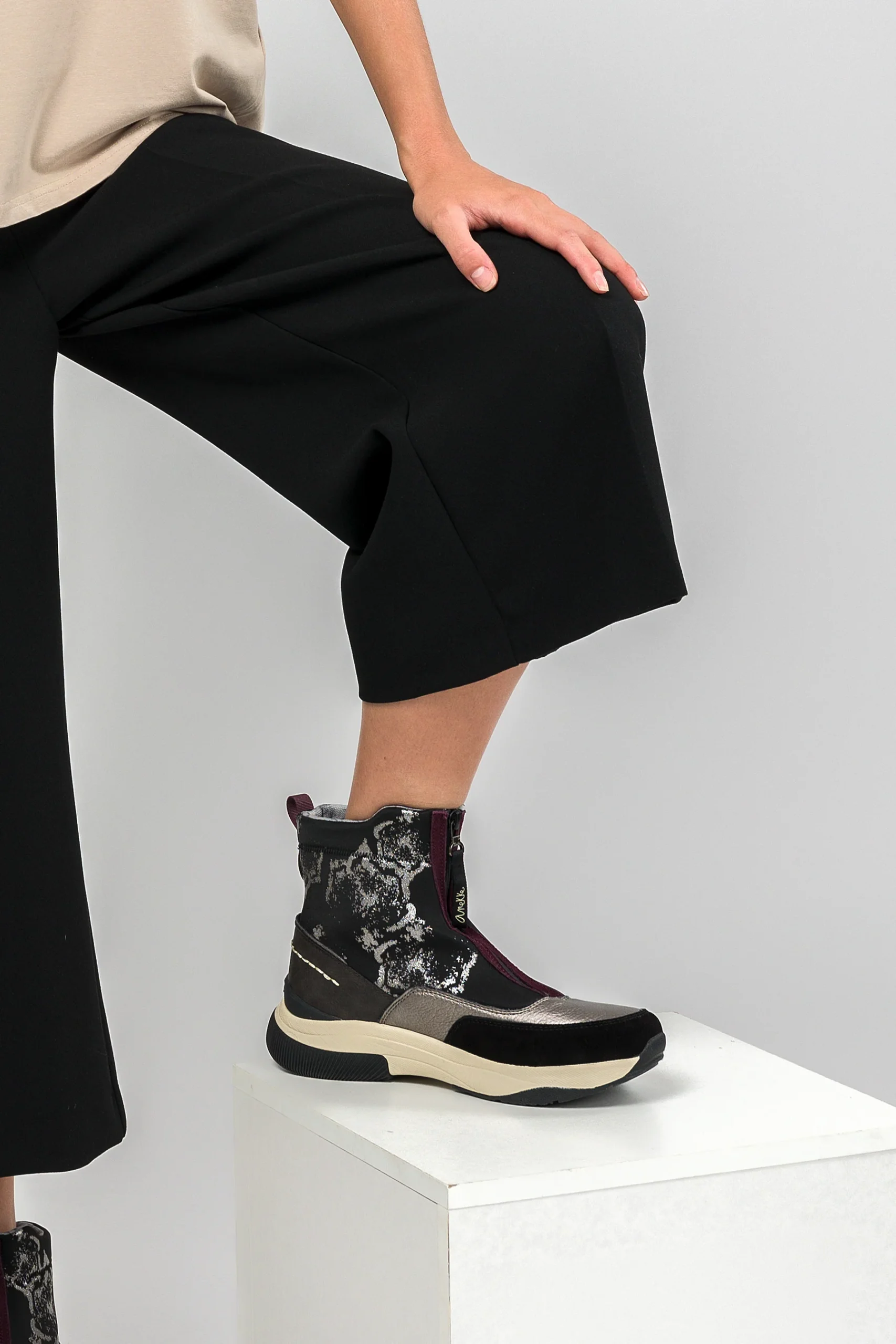 Baskets montantes noir métallique – Image 3